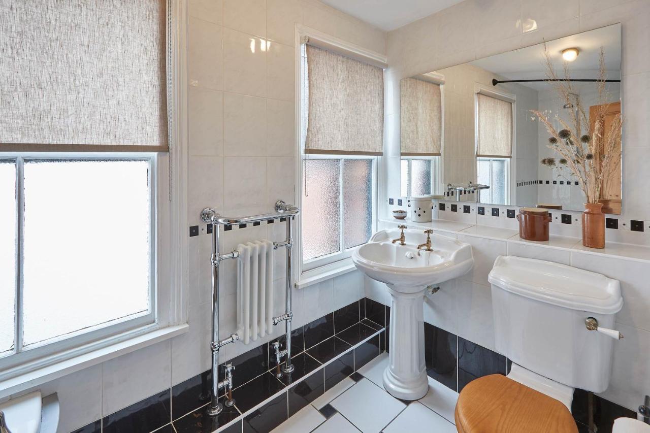 Host & Stay - Emerald Residence Солтбърн-бай-дъ-Сий Екстериор снимка